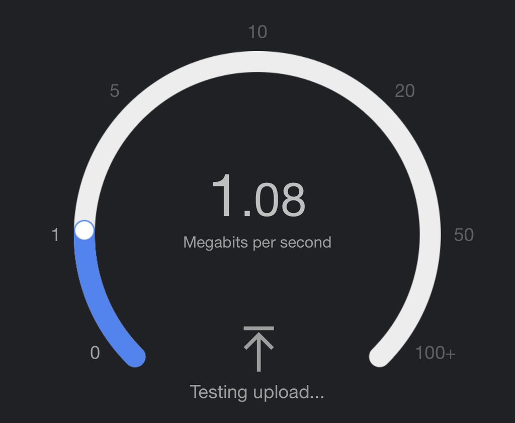 TheRomanFly's tweet image. We’re about to reach AGI, meanwhile  airlines still out here with 1 Mbps upload speeds