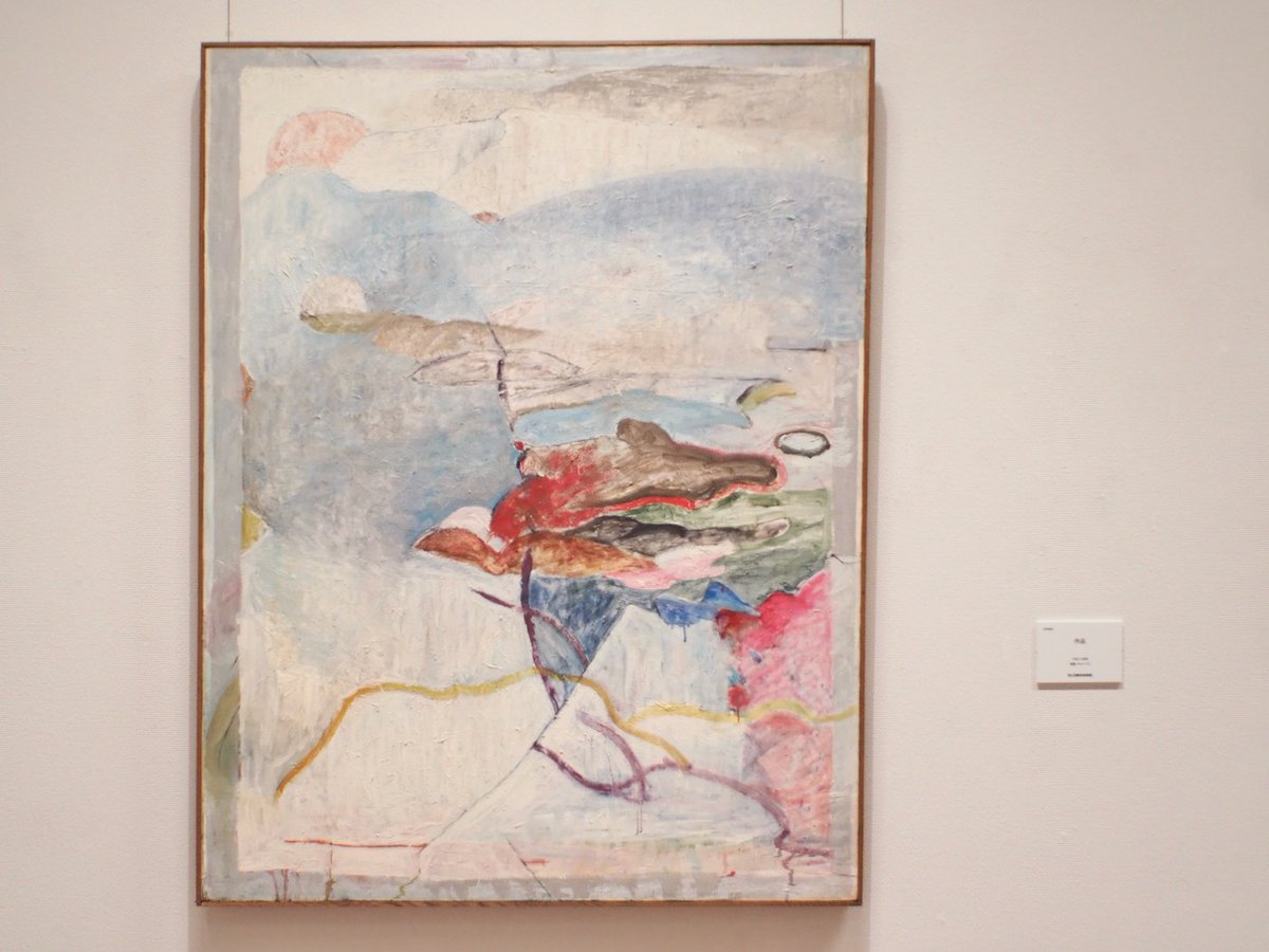 田畑の代表作であるわずか十点に満たない白い油彩画たち。特徴的なのは