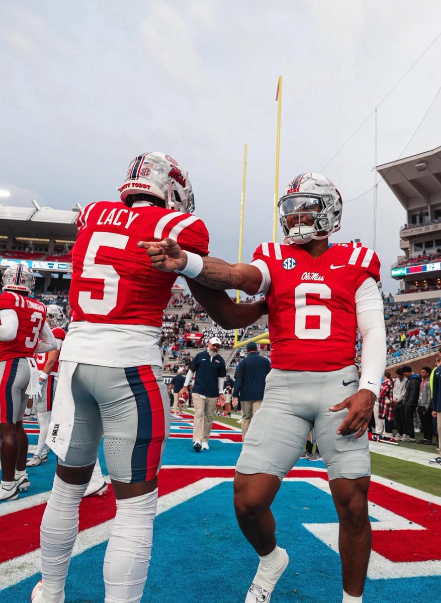 Sidelines - Ole Miss tweet media