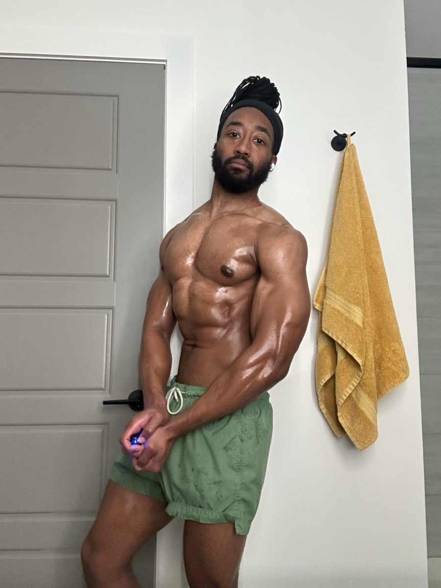 TheFractionator's tweet image. Goes who went to the gym for the first time in like 2 weeks and didn’t totally fumble! This guy! Gotta regain my strength but uh it was aight today. FAFO