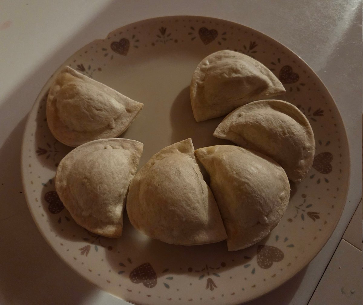 devilishcals's tweet image. puffy pierogis !!!