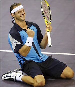 FanHall96's tweet photo. Todos hablan del Big Three.
Pocos recuerdan la magia.
Solo los que vieron a David Nalbandian lo entienden: un argentino 🇦🇷 que jugaba para disfrutar, no para ser Nº1.
El rey David Tenía el talento para todo… eligió el arte.
🎾✨🪄 #FanHall #Tennis #atp #nalbandian #ATP https://t.co/WNKGXEzuk3