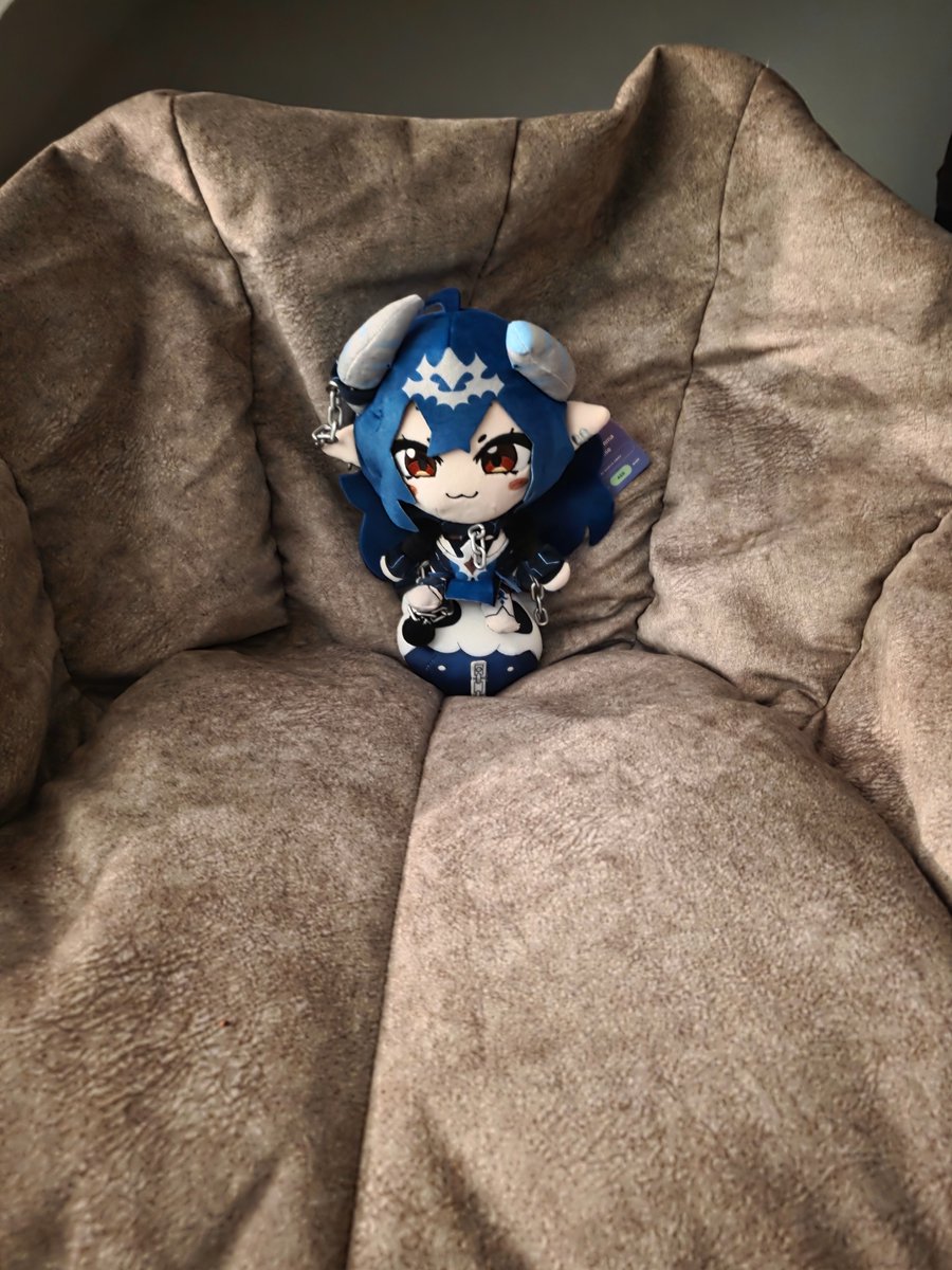 PointXn's tweet image. Man time to relax on my beanie chair-

#EmmaEXP