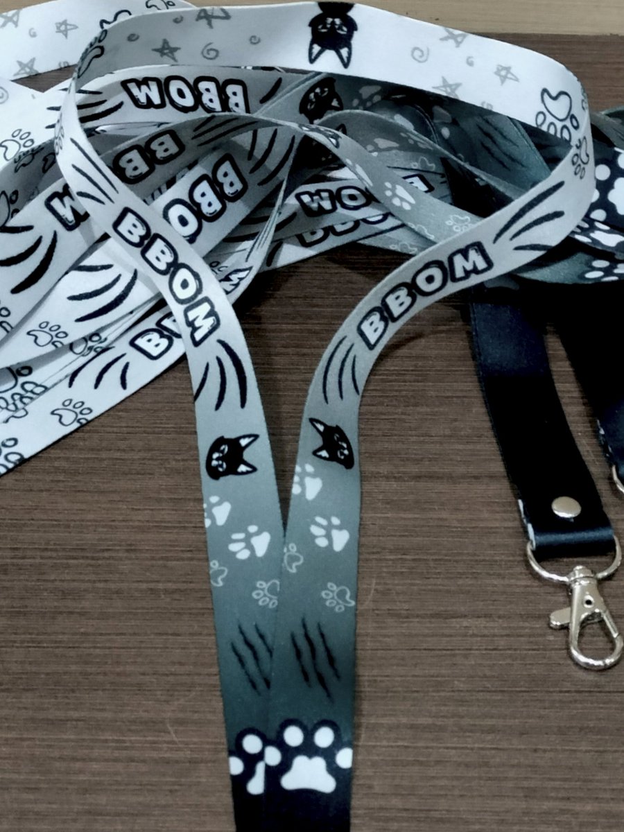 🤍 Jay B Bday Giveaway 🤍

🎁 10 set [lanyard, keycaps keyring + sticker]

🔹Rules:
• ahgase/bbomies 🇮🇩 only
• rt &amp; like tweet ini
• reply dengan foto/video jay b terfavorit 
#️⃣ #DarlingLeaderJAYBDay
#제이비와_함께할_매일

⌛ends at 22.00 WIB

Good luck! 🤍