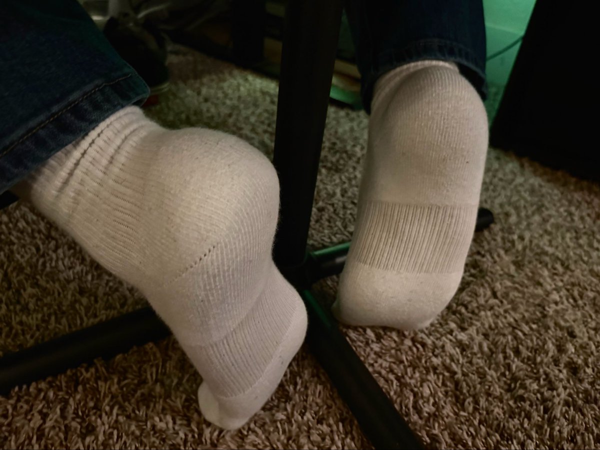 “Hey man, I’m just gaming. You know what to do and don’t bother me.”