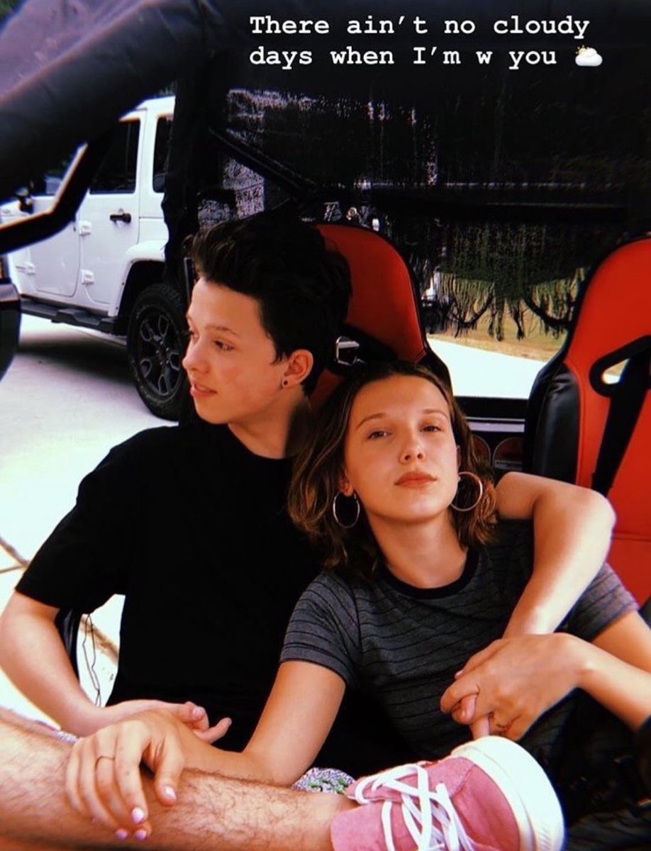 valeria ⚓︎ au byler tweet media