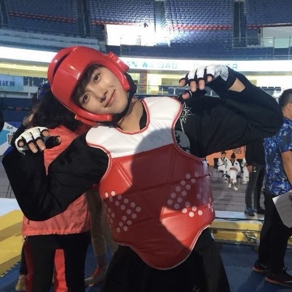 지창욱 얼굴 tweet media