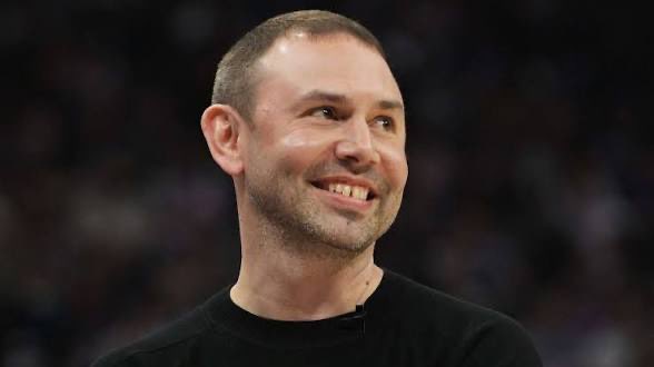 Tatianaclinares's tweet image. Lowkey W Coach Adelman 
Actually HIGHKEY W!!!!!