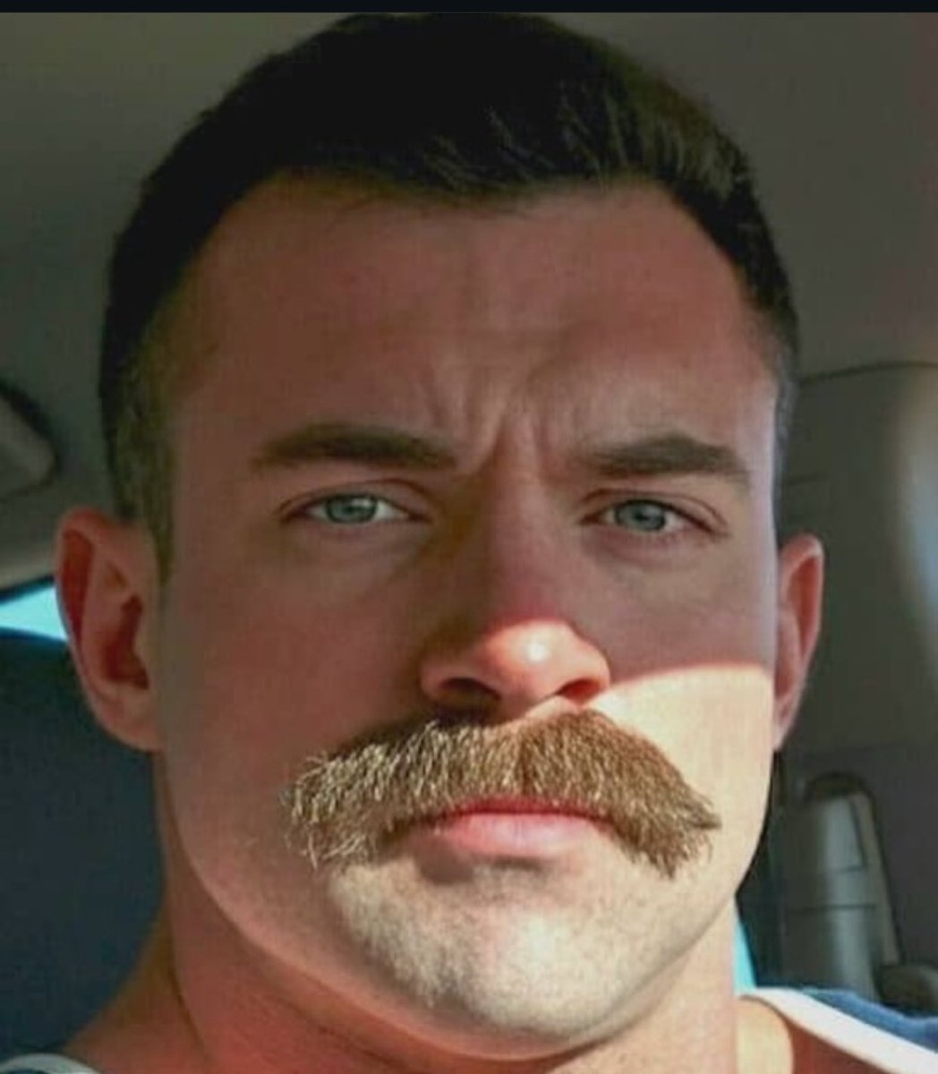 HansStaab's tweet photo. It’s the stache https://t.co/sDkLNQoJkD