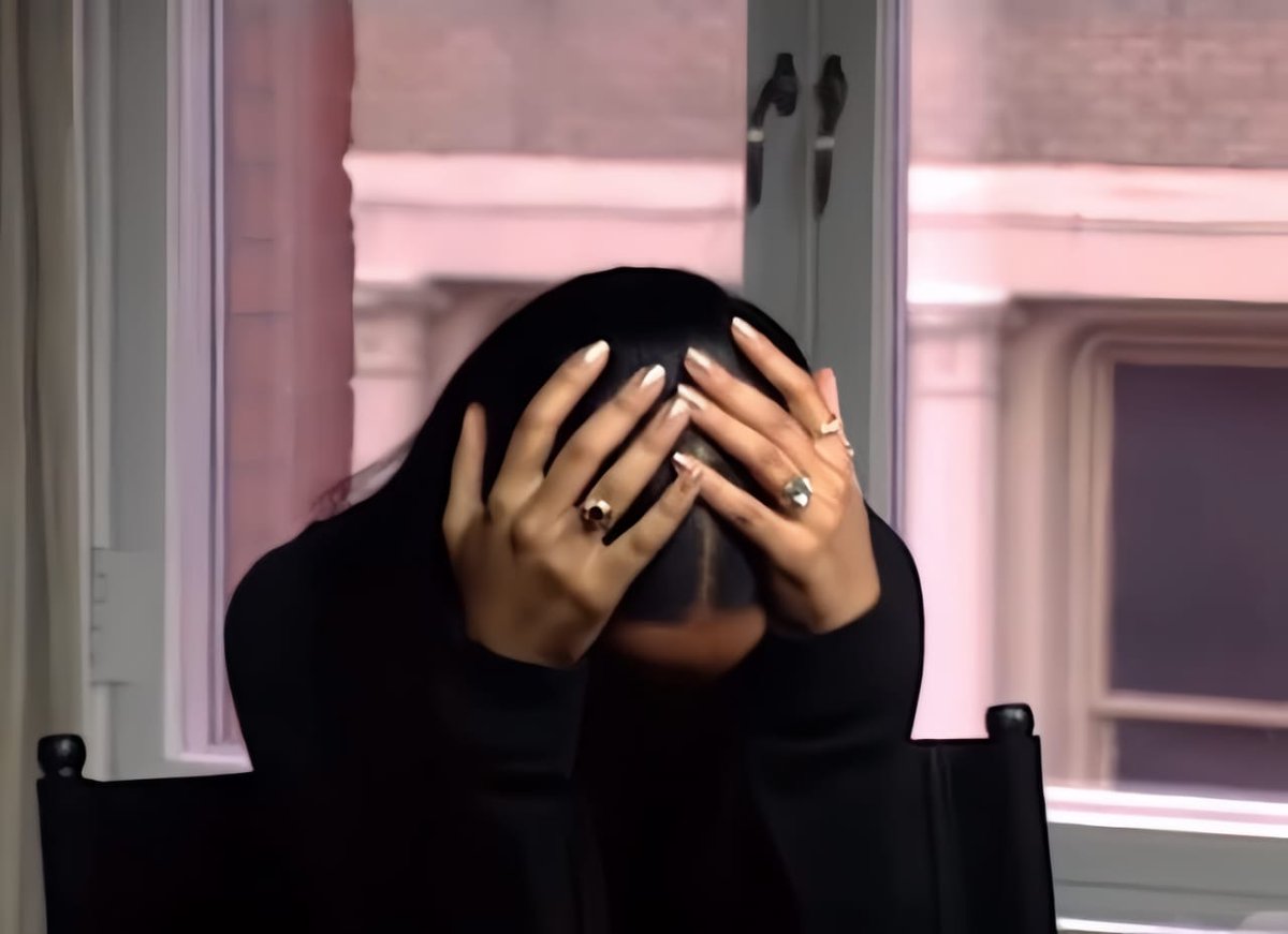 feylings's tweet image. me thinking about the age i'm turning this year