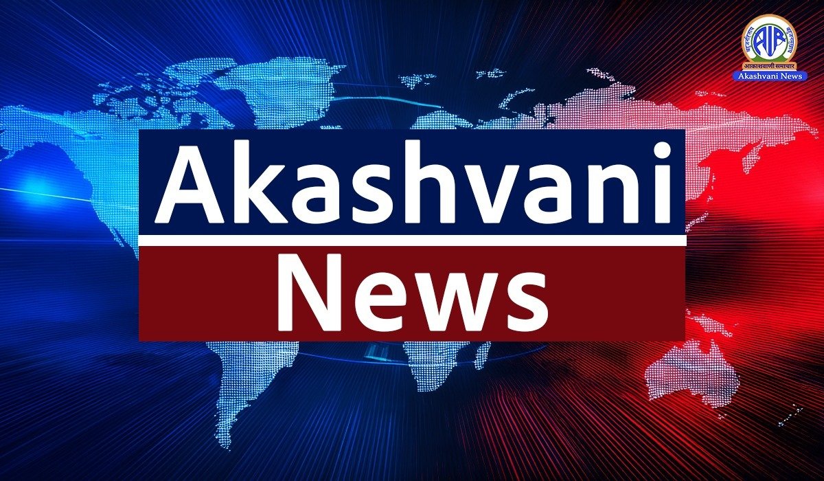 airnewsalerts's tweet image. In Delhi, three people, including a couple and their 10-year-old daughter, lost their lives in a fire at #DMRC quarters in #AdarshNagar.

The Fire Department said a call was received at 2:39 am about the blaze on the fifth floor of the building.