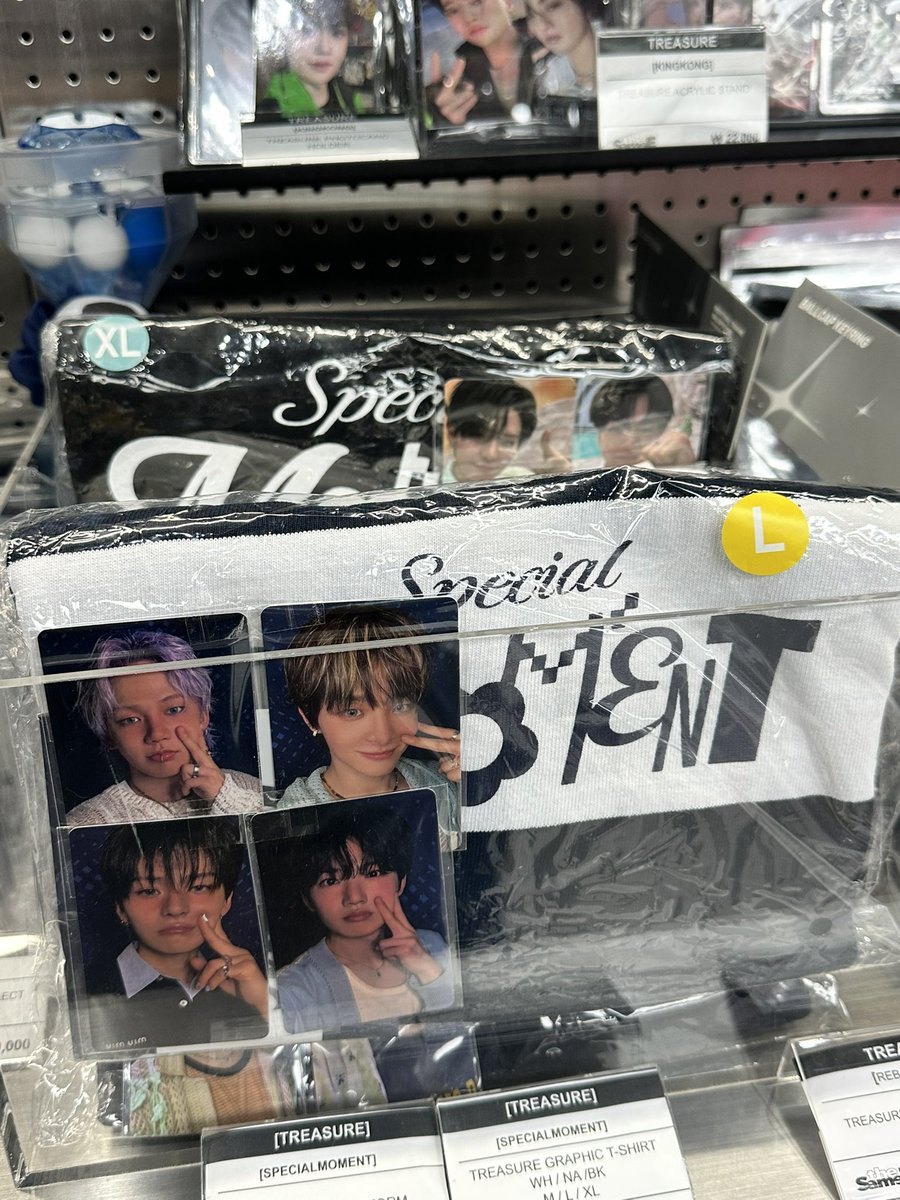 BBKSHOP_PH's tweet photo. Pamigay na yung ibang photo cards free na kasama ng MD if bibili https://t.co/79peEkFxFz