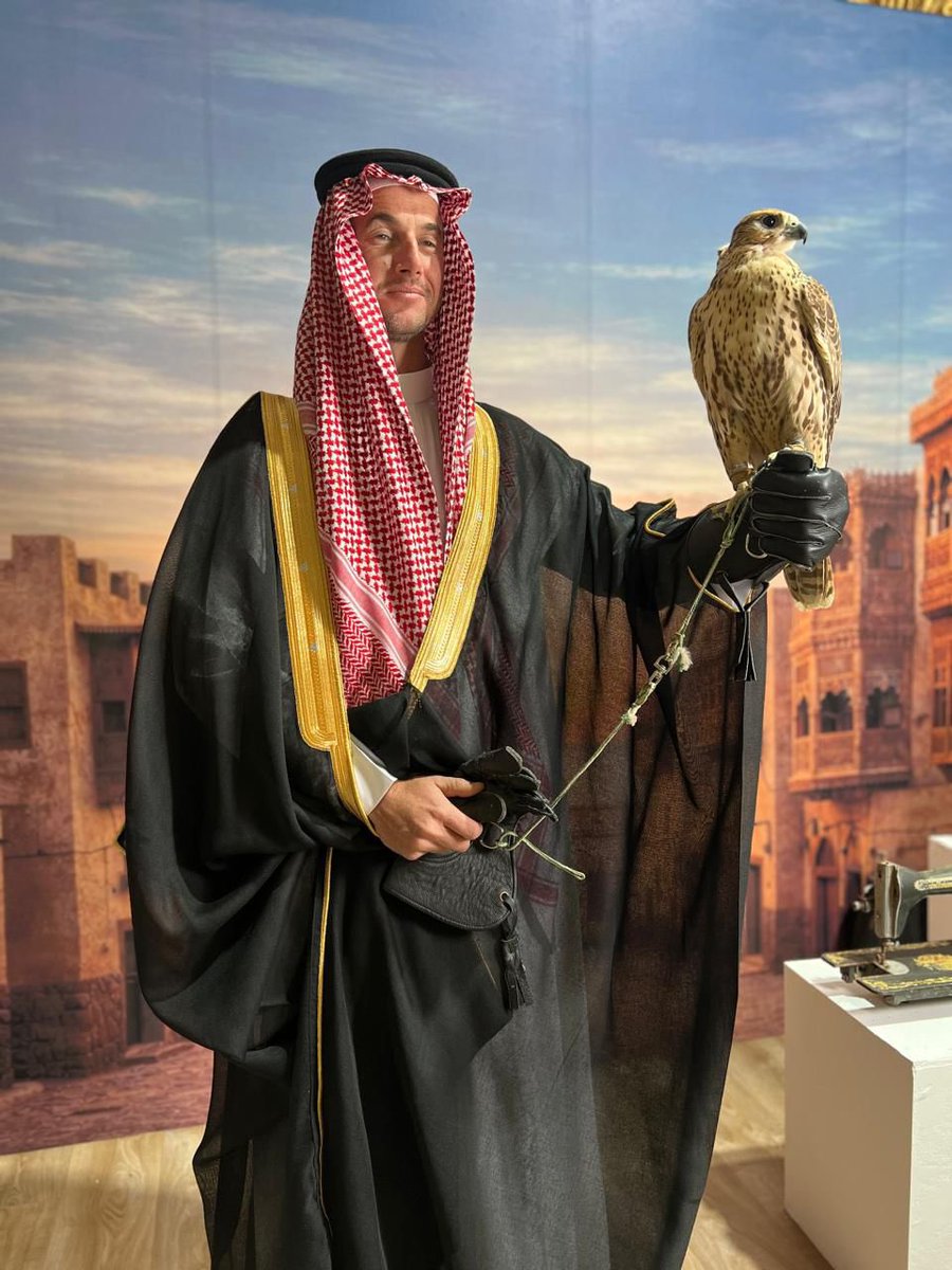 yanfalcon's tweet photo. شارك نادي الصقار في فعاليات #دكار  وقد حظيت هذه المشاركة بقبول رسمي في خطوة تعكس حضور النادي ومساهمته في الفعاليات الوطنية والدولية ومن خلال هذه المشاركة تم تعريف الزوار بالإرث الذي تمتلكه السعودية في ثقافة الصقور وما تحمله من قيم أصيلة تعكس الهوية الوطنية وعمق الموروث الثقافي . https://t.co/VxsKLJt0G5