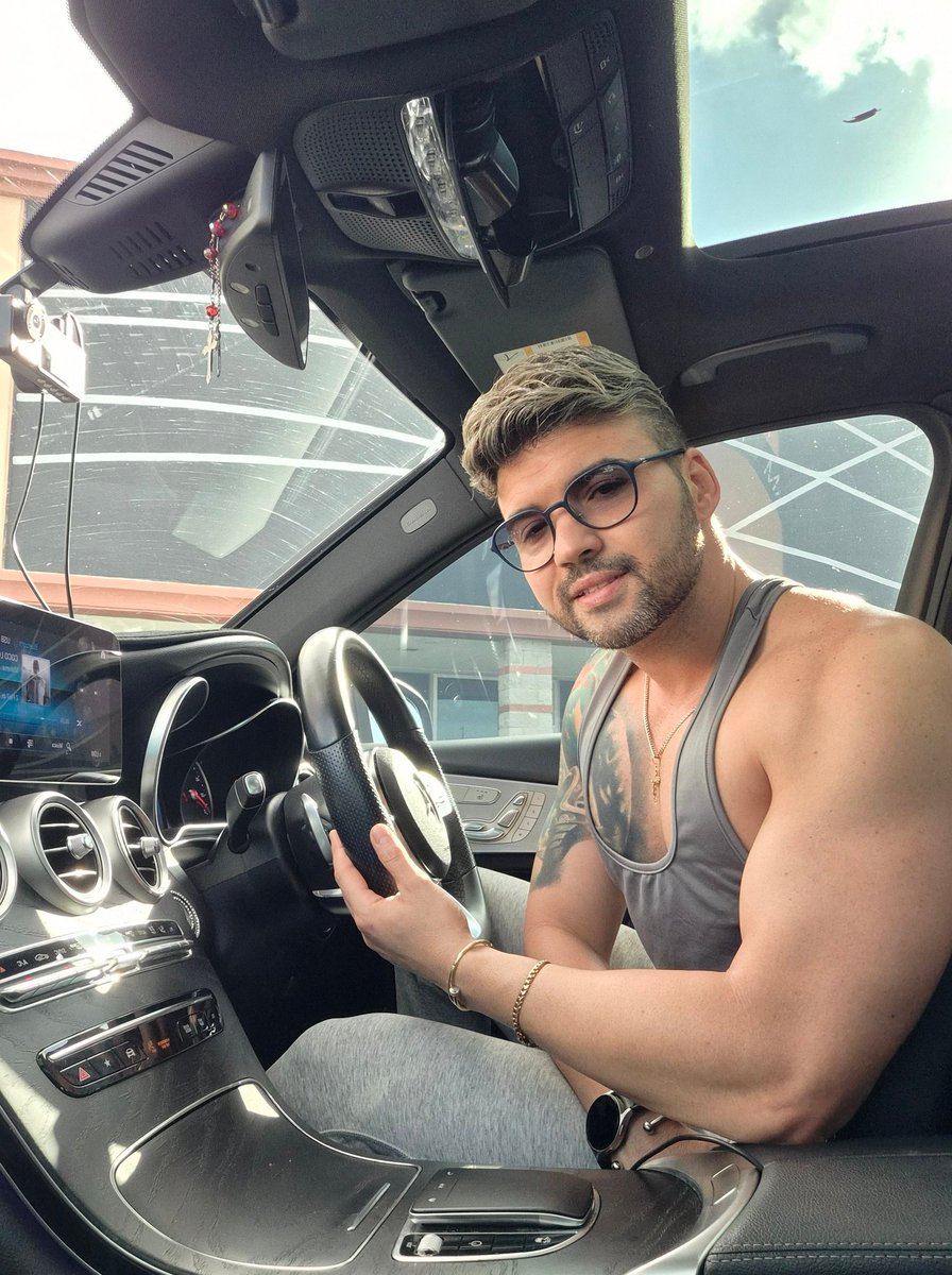 And this beauty is officially unblocking another level, #HappyBirthdayToMe