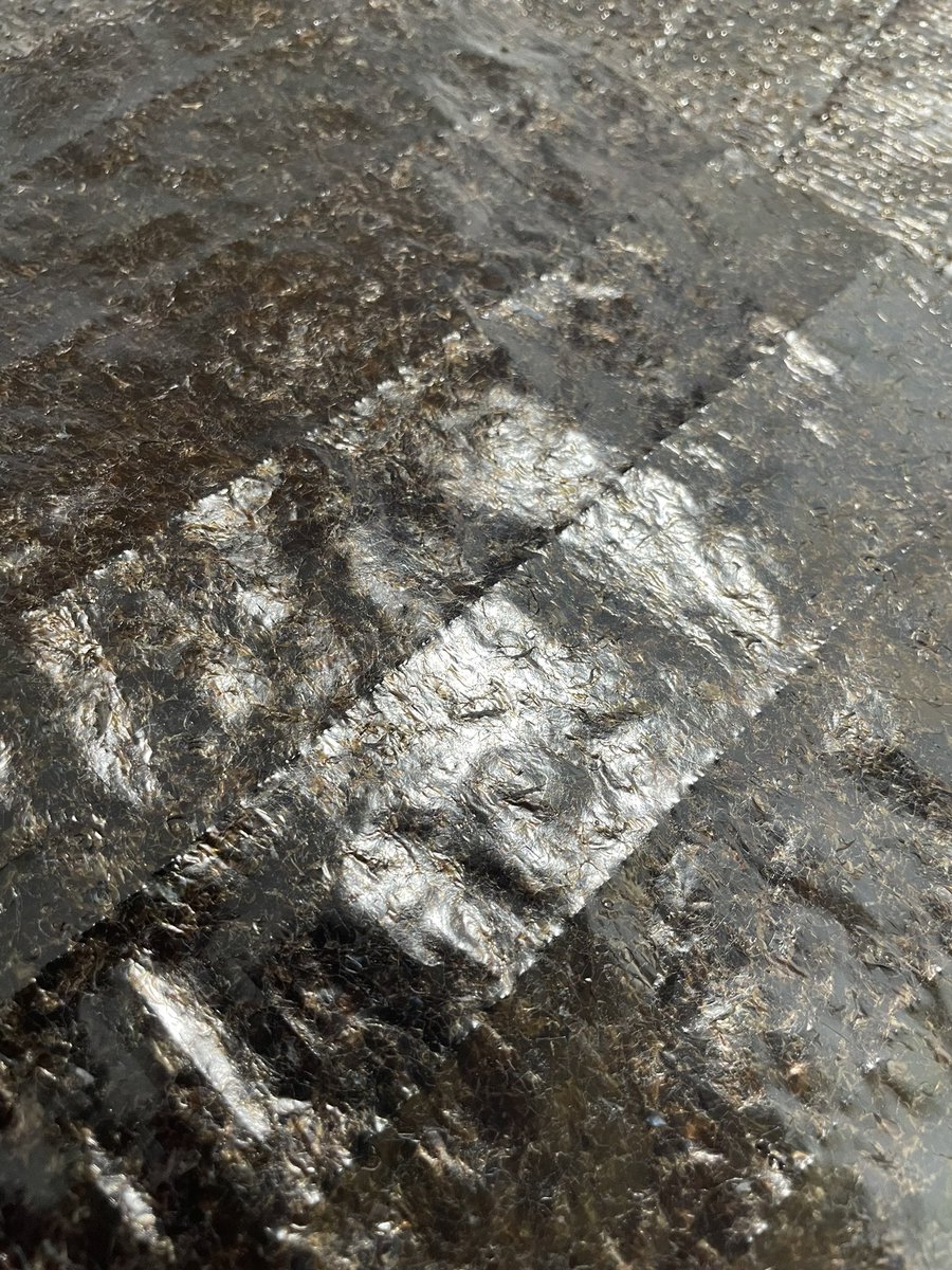 jacodesu's tweet image. 新海苔が入荷しました( ∩'-'⊂ )

←ドラッグストアの海苔
→新海苔
(色がこんなに違う)

特上品です◼️⊂(`･ω･´)⊃◼️
旬の新海苔をこの機会にぜひ！
(4月には終売します)

jakodesu-shopping.com/products/seawe…