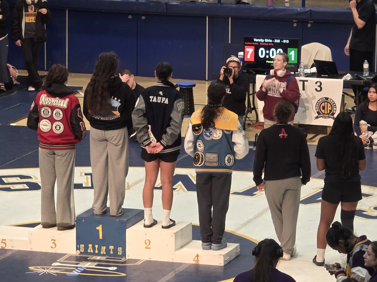 aktaufa's tweet photo. Wrestling season is always a ton of fun! I ended up losing in the championship match (video 3), but it's so cool to see how far I've come. (So grateful for my cute cheering section) https://t.co/5OO5CUGmPT