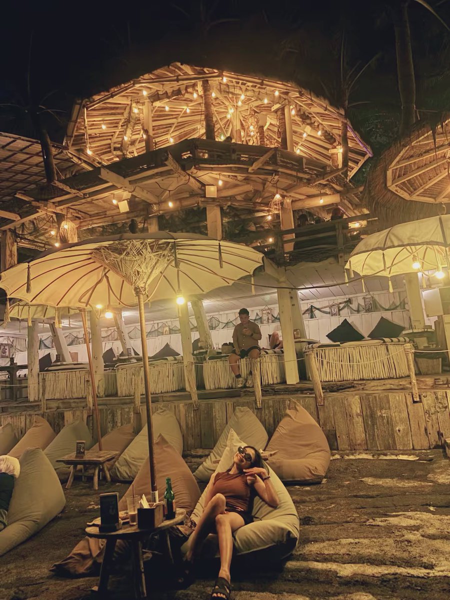 betbies's tweet image. Life is great