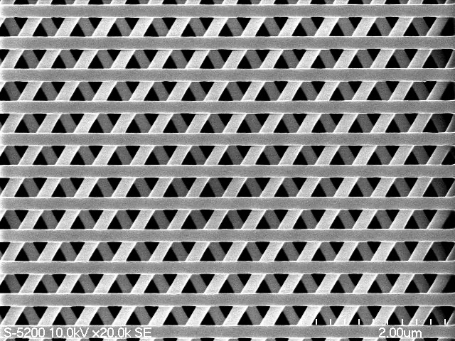 【注目研究の紹介】
HPでは、毎月本学の注目研究を紹介！

今月は「タイムラグのない世界を実現する「半導体三次元ナノ構造」〜光を閉じ込め自在に操る、世界で唯一の技術〜（後編）」（電気電子工学系　髙橋 駿准教授）です
liaison.kit.ac.jp/chuumokukenkyu/

バックナンバー記事↓
liaison.kit.ac.jp/chuumokukenkyu…