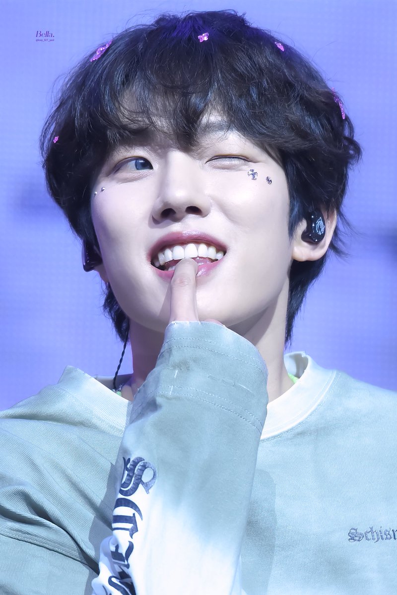 ye0l_loey's tweet photo. 성열 팬미팅 이틀 동안 앙탈 챌린지를 볼 수 있었어서 정말 행복한 2026년도의 시작이었다네요🥹 https://t.co/FbZXUU9Xfh