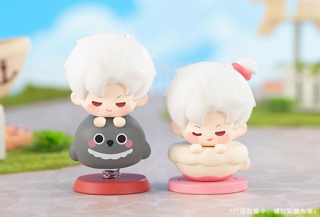 AitaiKuji's tweet image. 🎠 A playful date awaits in Linkon City! Your favorite Love and Deepspace LIs have gone chibi in this new collection of face plushes, figurines, and keychains!

⬇️ Pre-order today!
🛒 buff.ly/CQy9GxK 
📆 Release Date: February 2026

#LADS #LoveandDeepspace