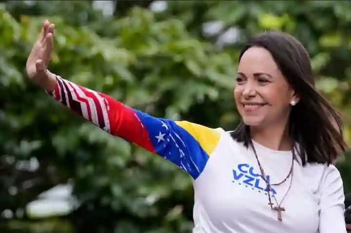 ماریہ کورینا مچادو عرف "انّی مچادو" وینزویلا کی حکومت سنبھالنے کے لئے تیار۔