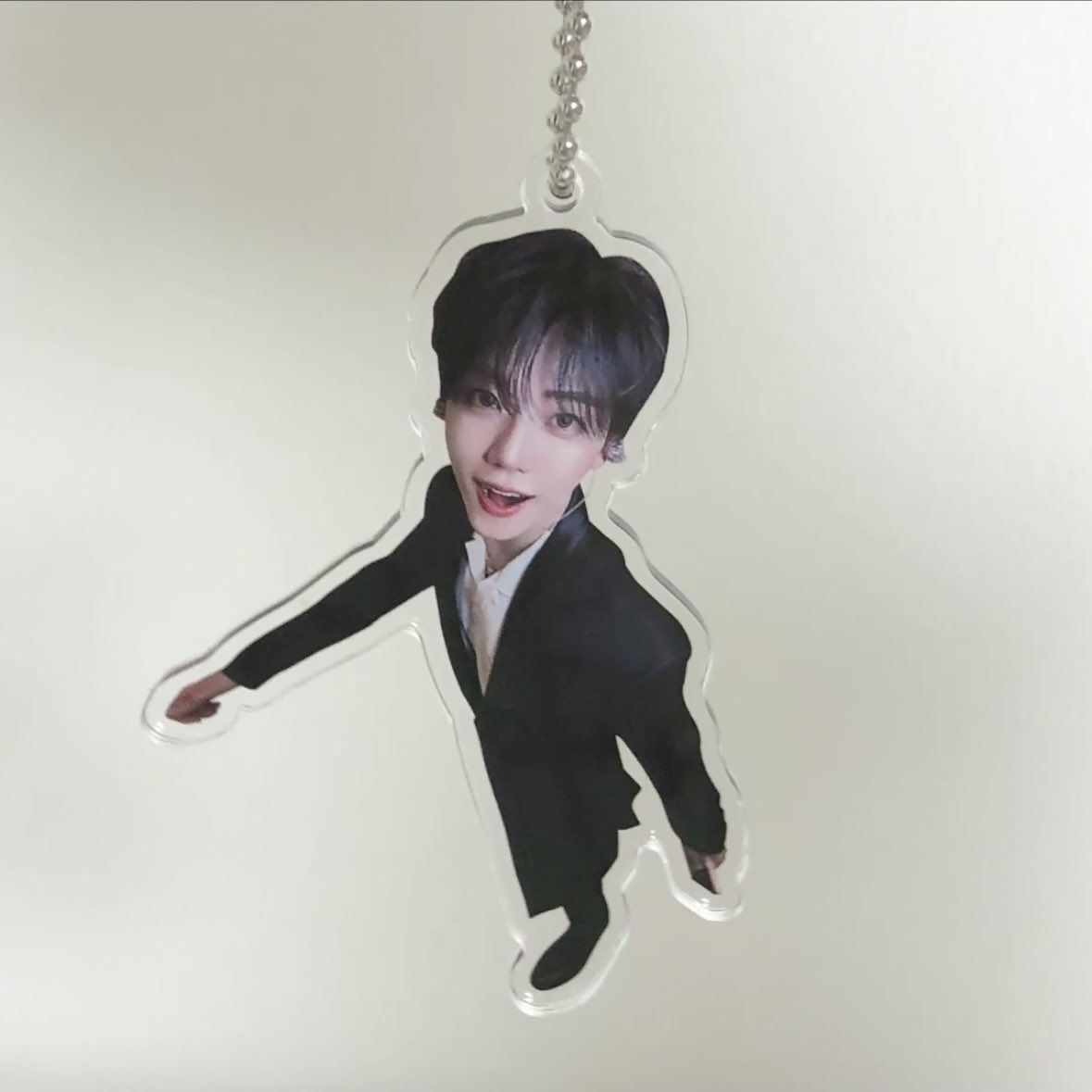 hxxwxx_v's tweet image. I’m not cute any more (ˊo̶̶̷ᴗo̶̶̷`)

                                  ❛      흔들흔들      ❜

#follow + #rt 추첨 두분에게 재민이 키링을 보내드립니다!