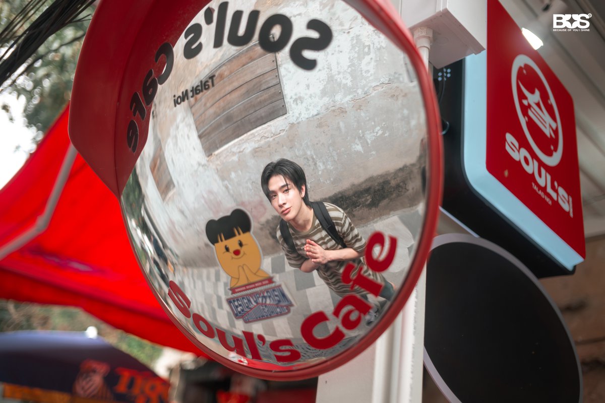 BUS_SONRAY's tweet image. 📸BEHIND THE SCENES PHOTOS

ให้รู้ว่ามีความรักมาจากคนข้าง ๆ กาย 👀

[BUS COVER PROJECT] THAI - ‘9 นาฬิกา’ (Original Artist: SPF)​  OUT NOW!

🔗:  youtu.be/wNr2XRZ2XuE

#THAI_9นาฬิกา
#THAIchayanon
#BUSCOVERPROJECT
#BUSbecauseofyouishine