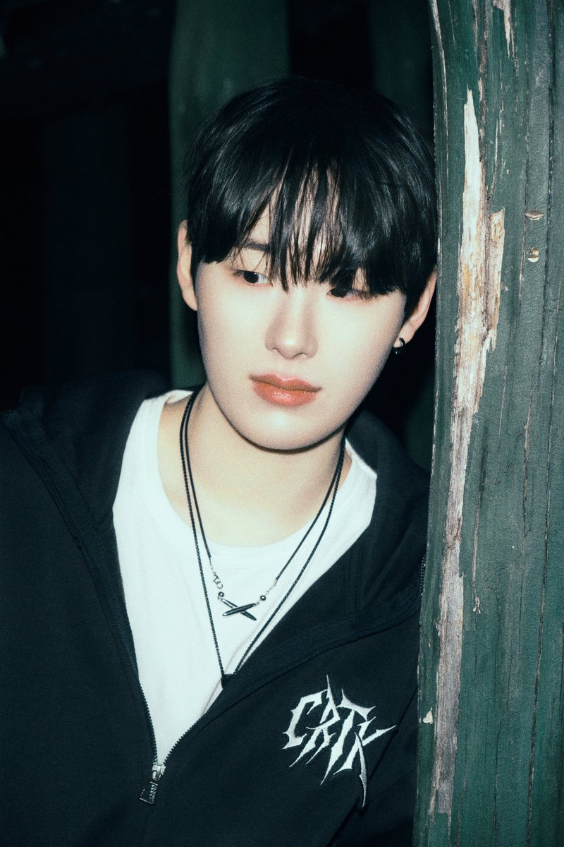 CRTK_official's tweet image. ChRocktikal (크록티칼)
1st Album [We break, you awake]
Concept Photo #02 JE GWANWOO

⚔️ 2026. 01. 15. 6PM (KST)

#ChRocktikal #CRTK #크록티칼
#제관우 #JEGWANWOO
#1st_Album #We_break_you_awake