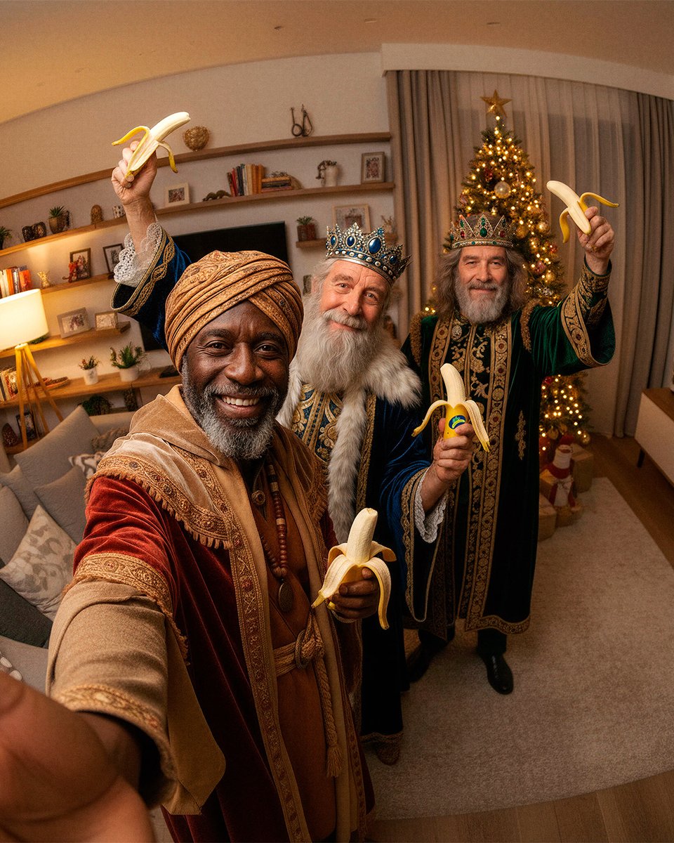 Misión cumplida 🎁✨ Ahora toca disfrutar de los regalos… y agradecer por dejarles el sabor de siempre para esta noche tan especial 💛🍌¡Feliz Día de Reyes!

#PlátanoDeCanarias | #ElSaborDeLoNuestro