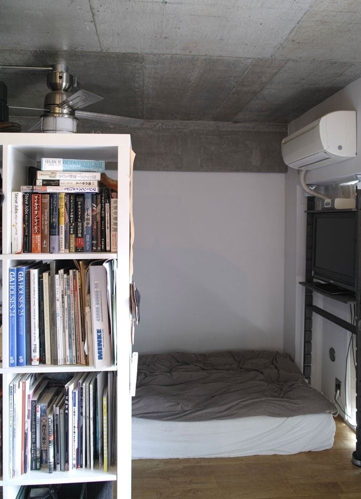 ＃私と部屋 アトリエに住まう。仄暗さに光るシンプルな美意識と、こだわりの嗜好品 
ginzamag.com/categories/lif…