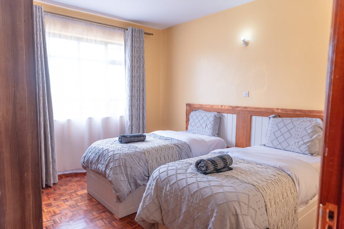 NimmohsHomeStay's tweet image. Mt Kenya hike coming up? Tip:Book a solid Nanyuki base for recovery. Nothing beats a clean, comfy spot after summit day!  Our units are trail-ready, affordable rates live now   Secure yours: nimmohs.co.ke 
#TipTuesday 
#MtKenyaHiking #NimmohsHomeStays #AdventureKenya