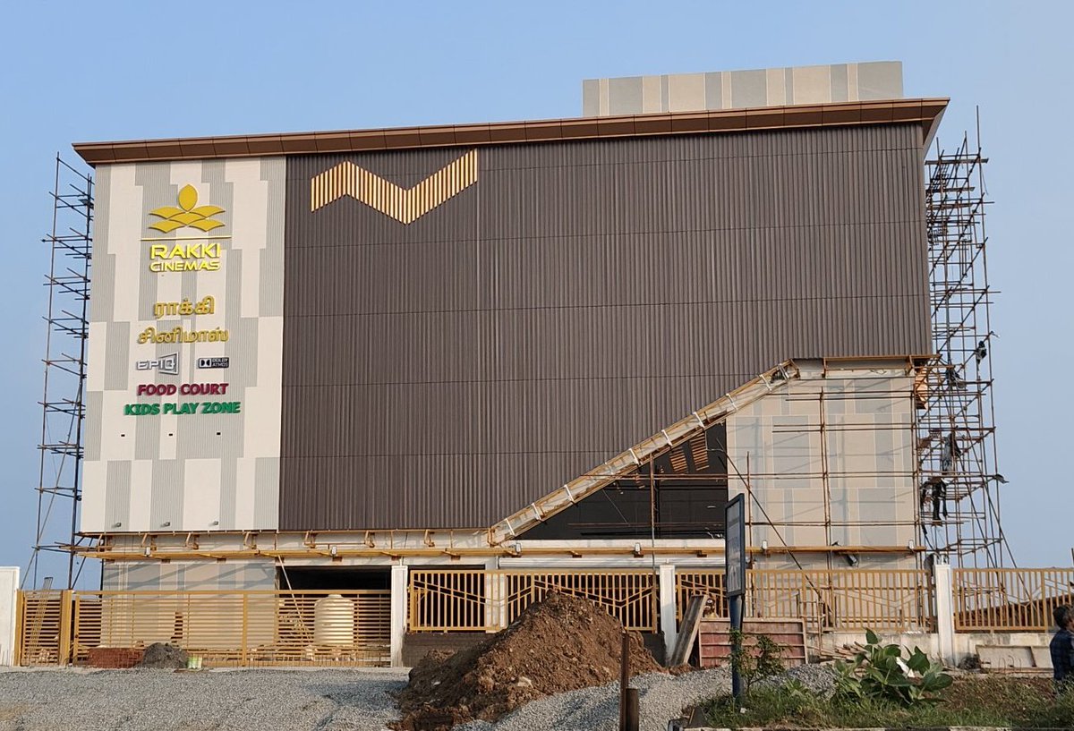 itz_chillax's tweet image. 2 new multiplexes opening for Jananayagan

Rakki cinemas - 6 screens 
7 screens cinemas - 5 screens 

Rakki is the first to have EPIQ screen in chennai

Hopefully FIRST SHOW IN CHENNAI - 7 AM

Kilambakkam                                  Kelambakkam