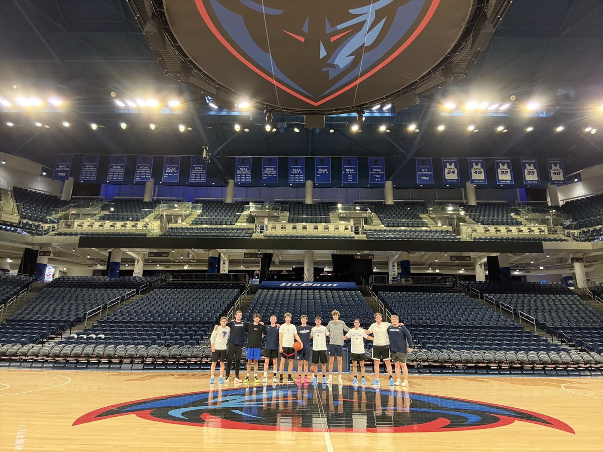 Georgetown Men’s Basketball Managers tweet media