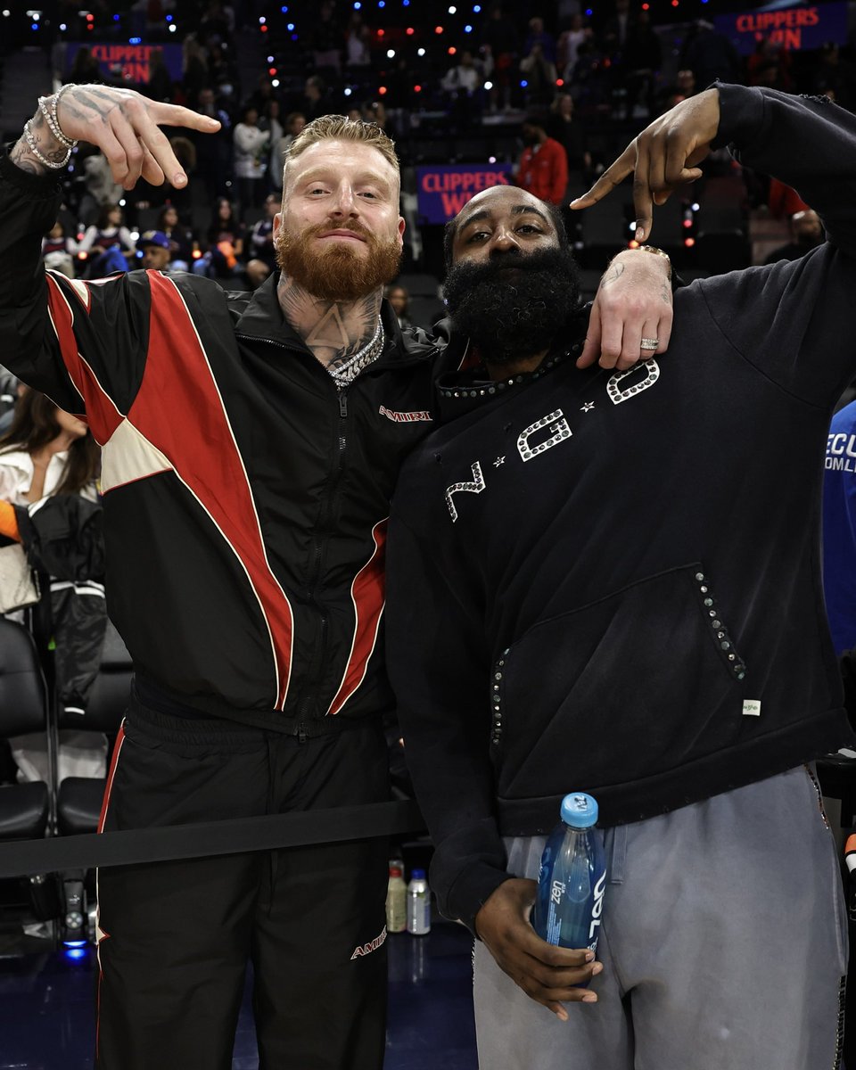 NBA tweet media