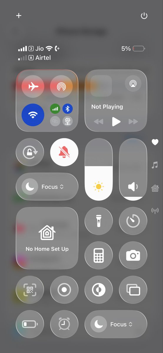 kingamit's tweet photo. Still same hardly 1 network bar for airtel either fix this asap or we all gonna port @airtelindia https://t.co/1HH95WjjEb