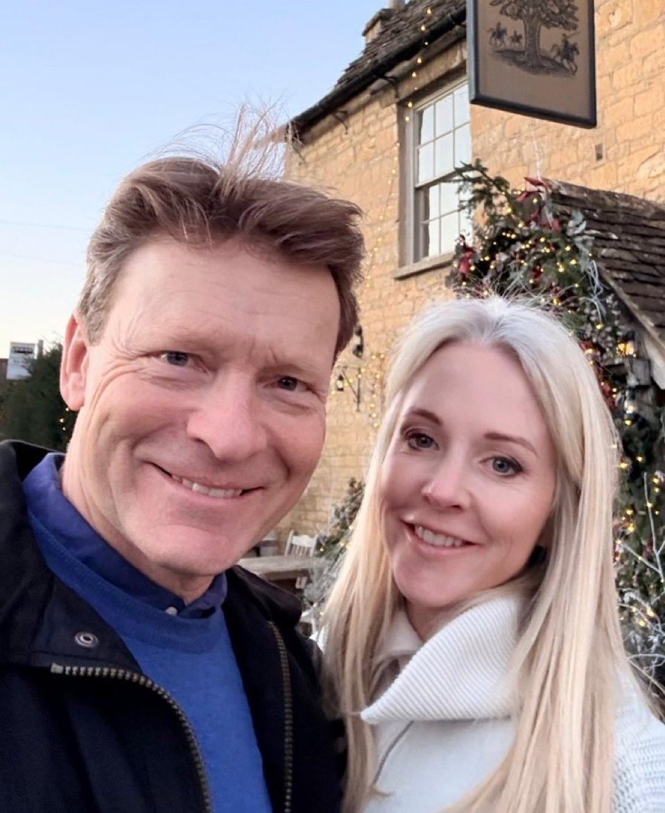 Simon Gosden. Esq. #fbpe 3.5% 🇪🇺🐟🇬🇧🏴‍☠️🦠💙 tweet media