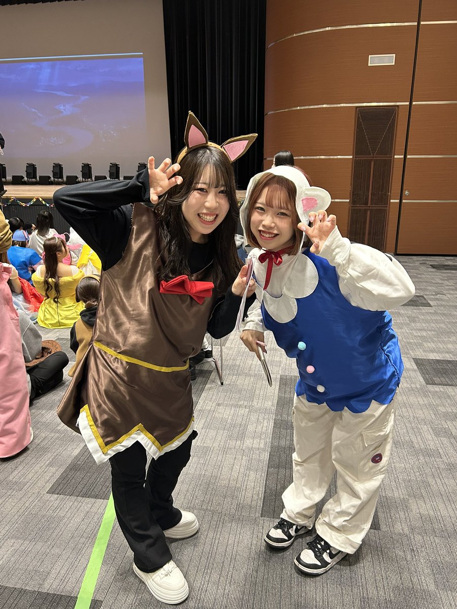 f_kodomon's tweet photo. 1月30日は #保育発表会 ⭐️
小道具も #衣装 も #学生 の手作り✨️
お楽しみに〜🫶 https://t.co/3eDcyYH43P