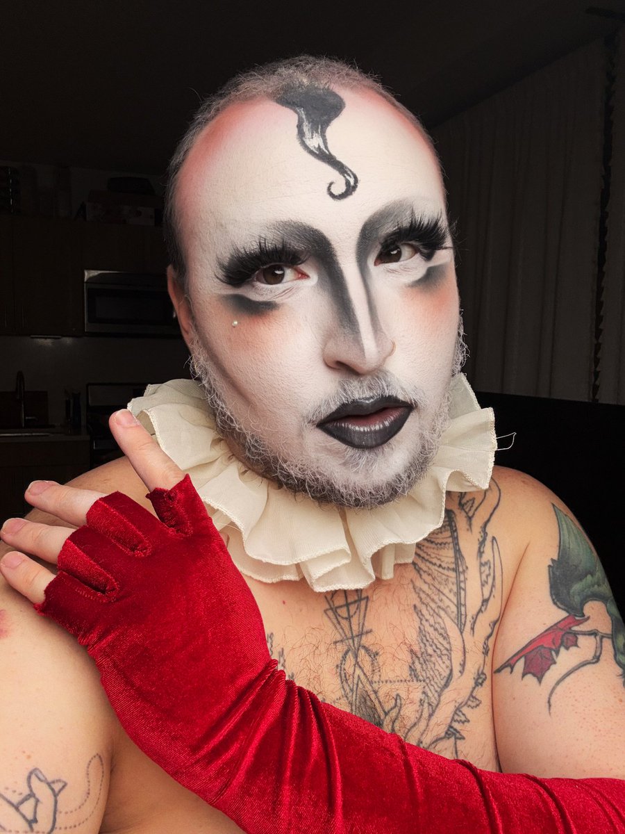 Put <a href="/xanawhoria/">Xana Whoria</a>’s face on my face 🌙