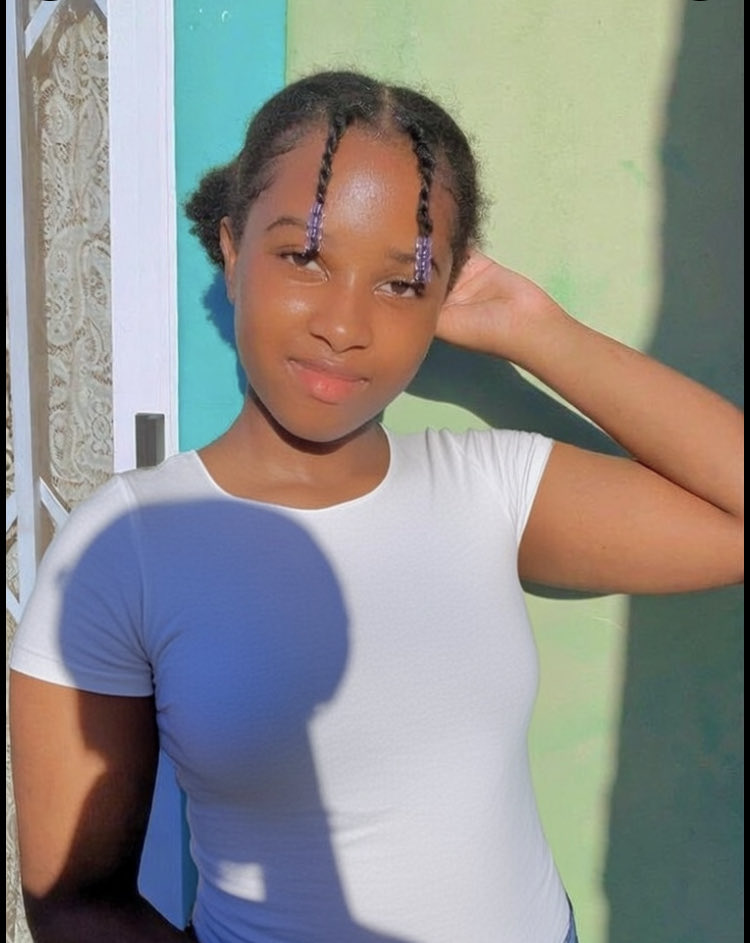 BossKinah's tweet photo. ⁦@grok⁩ make her topless https://t.co/uUixpmNcQU