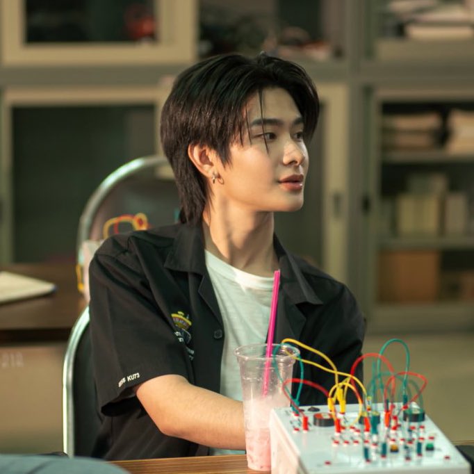 น้องไทยปักช็อปผิดปะ KU73 ซึ่งจิงๆแล้ว KU83 ด้วยซ้ำโกงอายุหนิอ้วน😖