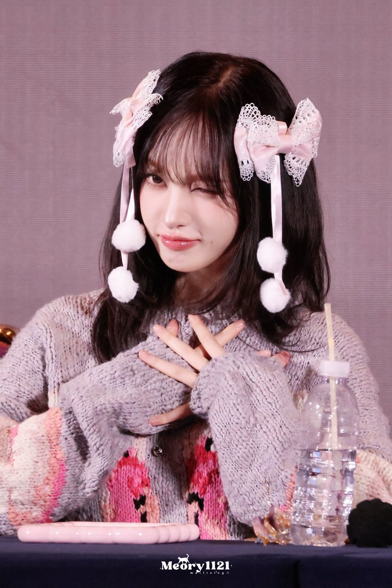 Meory1121's tweet photo. 260103 shanghai🎀

#IVE #아이브 #LIZ #리즈 #リズ https://t.co/OSSfgXL076