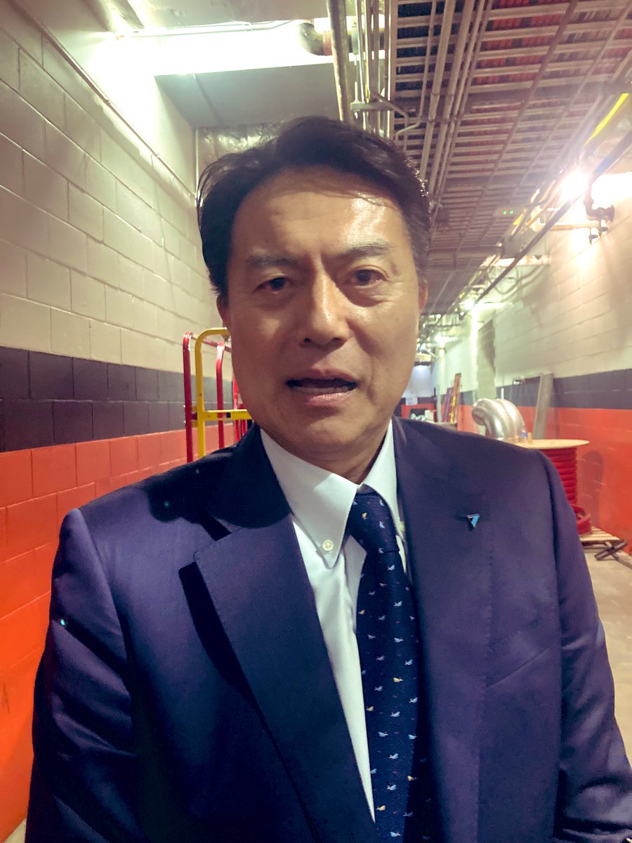 daisukesugiura's tweet photo. 今日は朝ニューヨーク、昼ヒューストン、夕方アトランタ(乗り継ぎ)、夜トロント、と一日中移動。楽しい1日でした。印象深いのはダイキン井上隆之氏の情熱。ベストモーメントは元チームメイト @zacktKHOU との再会。Once a League of Nation, always a League of Nation. https://t.co/xFTzCzWspv