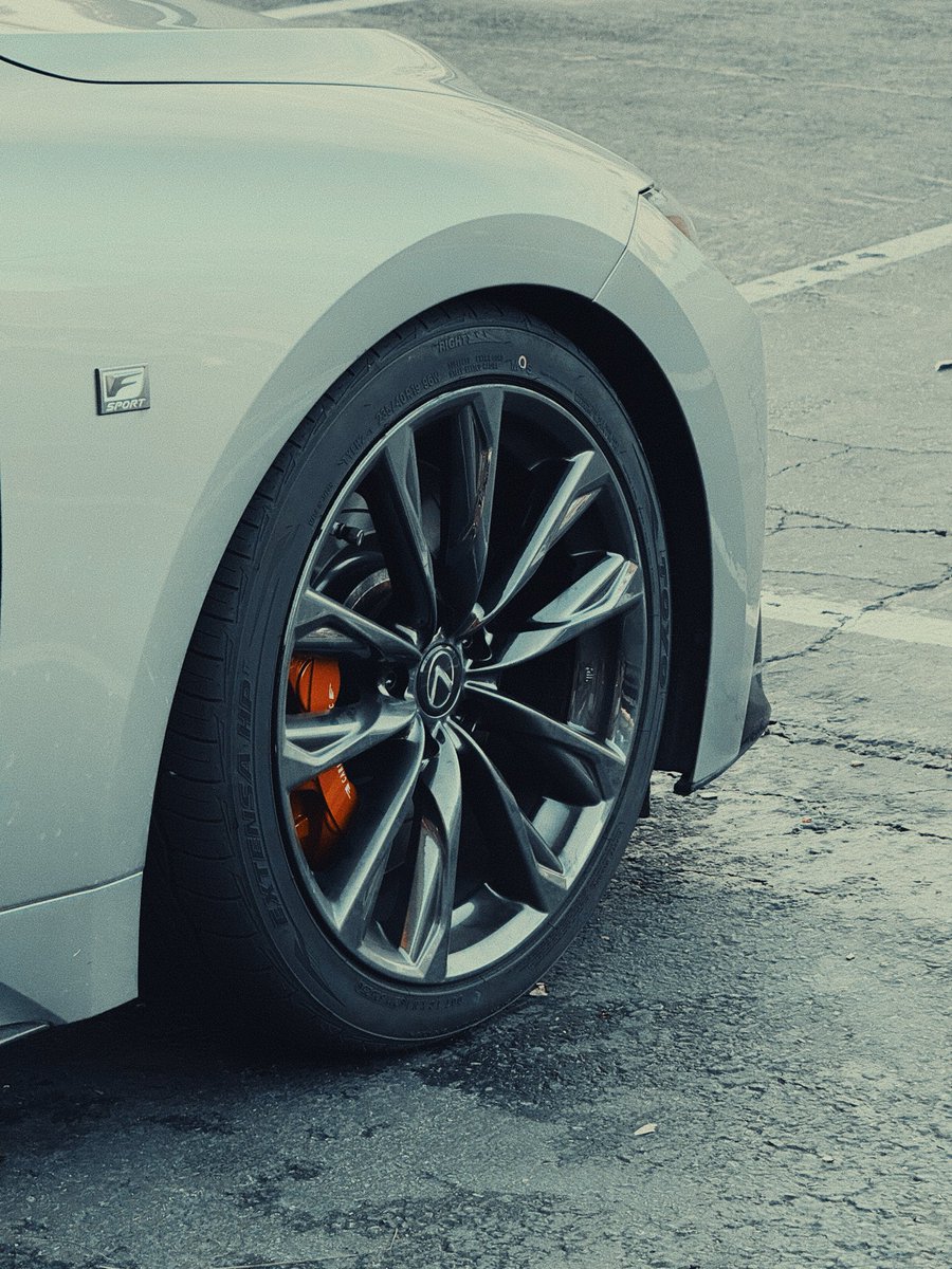 davidespinalts's tweet photo. #lexus #lexusis350 #is350 #is #stance https://t.co/0n2NeKSxcr