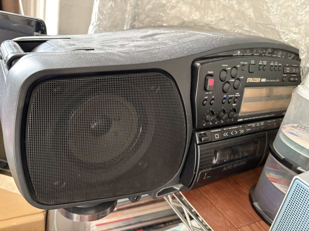 Dt7Rx's tweet photo. 完全動作のRX-DT7 RC-X50
一応動作のRC-X750
ジャンクで、CSD-XR90 
HiFiテレビデオのステレオ21型

欲しい人居ませんか〜 https://t.co/E7Cx2thYcC