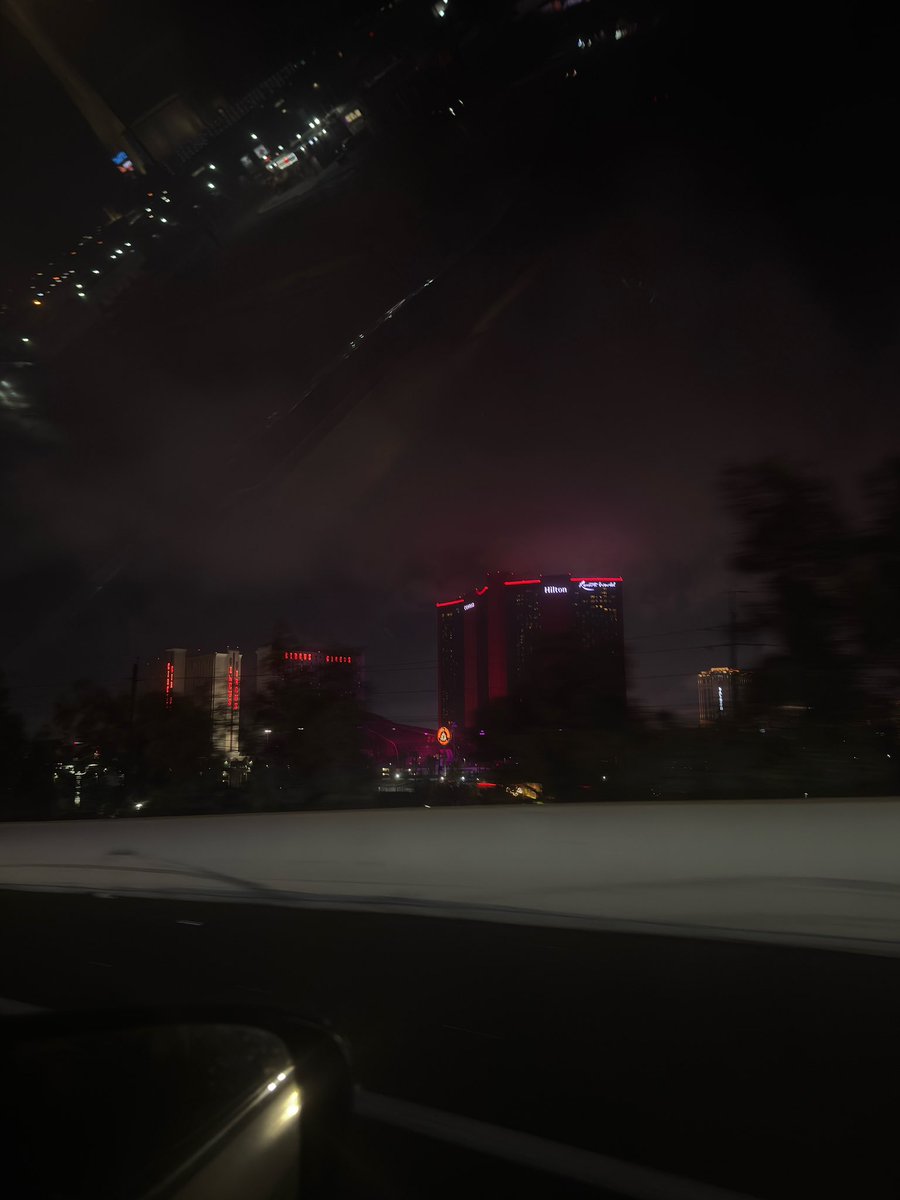 j ᥫ᭡ tweet media