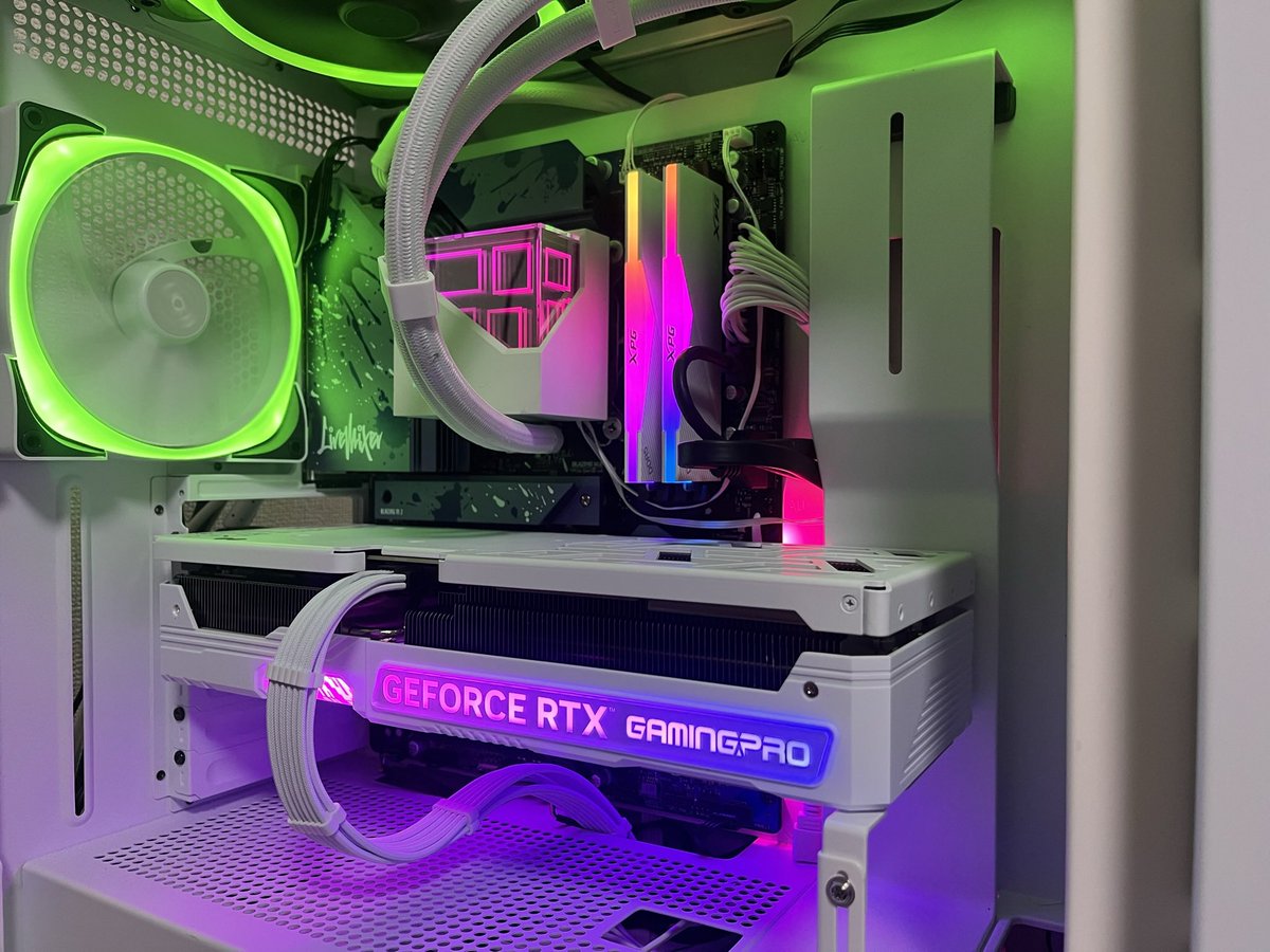 そういや概要欄の 配信で使ってるパソコンとか更新せんとなって思って