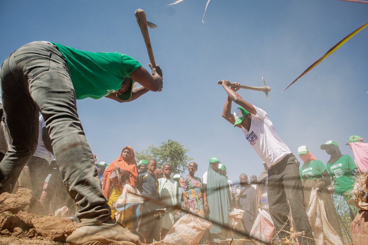 AlimatCare's tweet photo. When they people own up and take action, even nature responds.

As we concluded our water conservation campaign, a community-led effort followed to embank the flow way of water from the Gella dam (the main water source). https://t.co/npT6wa7Cpv