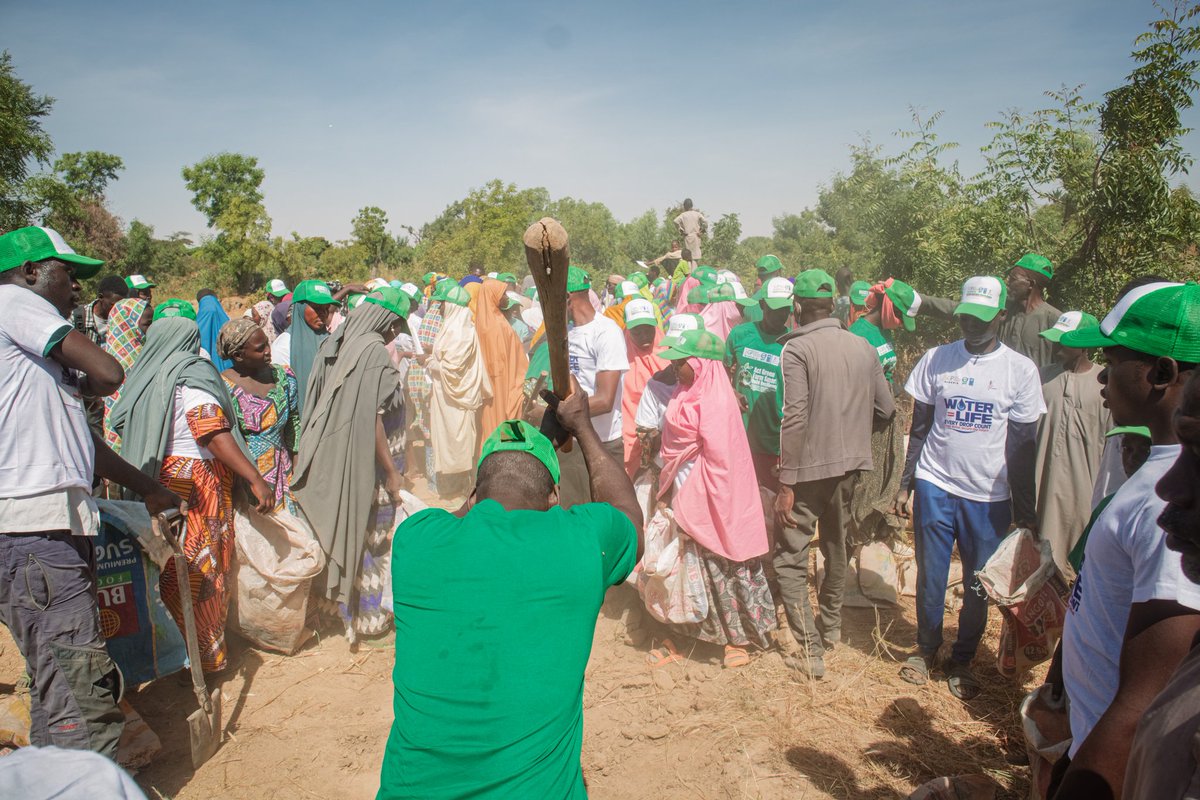 AlimatCare's tweet photo. When they people own up and take action, even nature responds.

As we concluded our water conservation campaign, a community-led effort followed to embank the flow way of water from the Gella dam (the main water source). https://t.co/npT6wa7Cpv