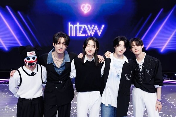 HrtzWav_GLOBAL's tweet photo. [📢] 260108 Mnet <M COUNTDOWN> Pre-Recording Participation Notice

hrtz.wav will be performing a Special Stage “A Youth of One Day” on Mnet M!COUNTDOWN on  January 8 (Thursday)

Fans who wish to participate are kindly encouraged to apply and show lots of support 💓

🔗 https://t.co/KA7pJNBHzl

#하츠웨이브 #hrtzwav
#hrtwavGLOBAL