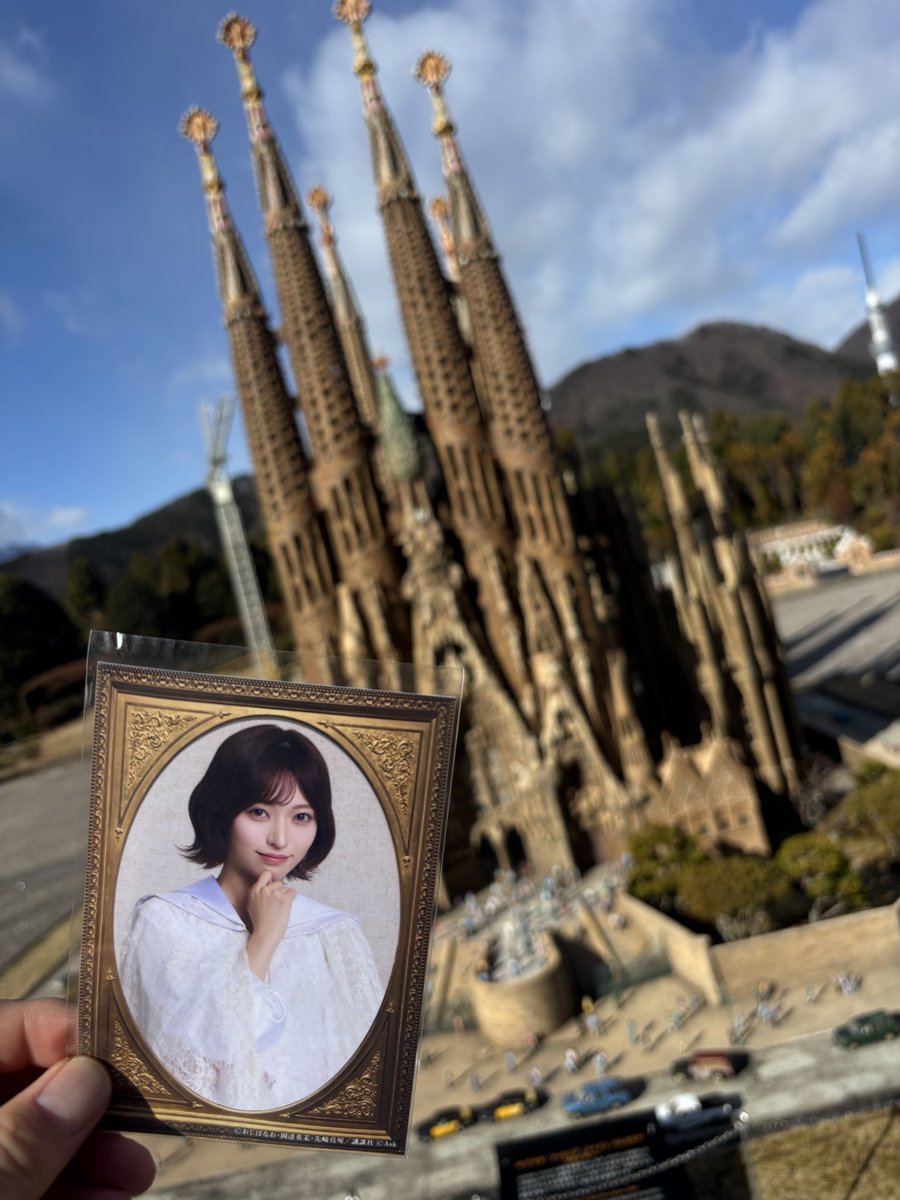 東武ワールドスクエア とりあえず 白の案内人を召喚しといた🤩